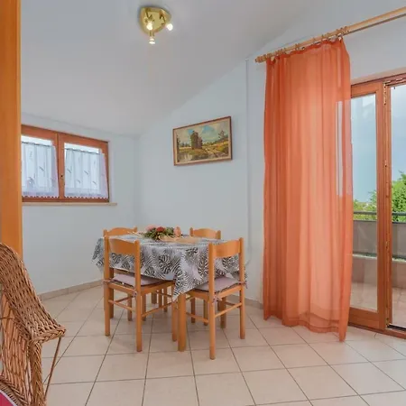 Apartment Kristijan With Balcony *